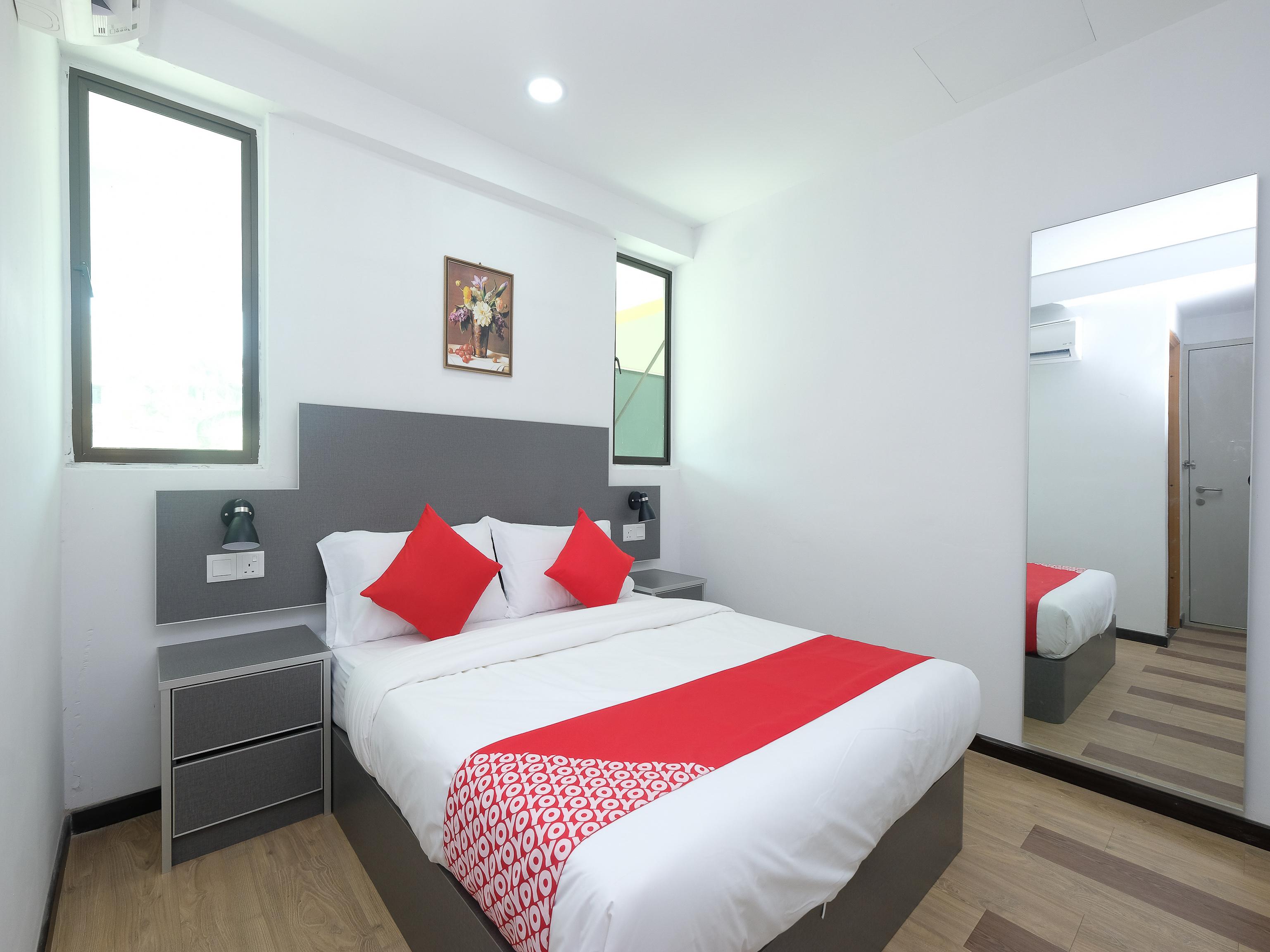 Oyo 44043 First Garden Hotel Kuantan Exterior foto