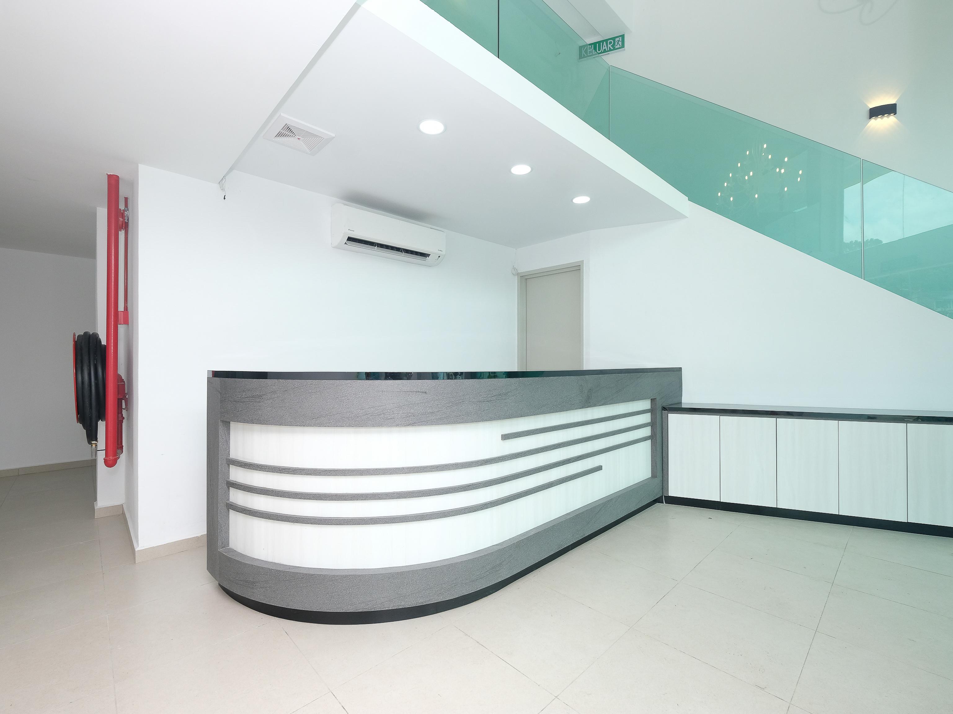 Oyo 44043 First Garden Hotel Kuantan Exterior foto